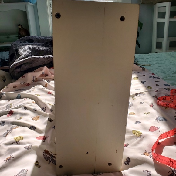 Vintage cottagecore shabby chic cream shelf, fair condition - Picture 3 of 7